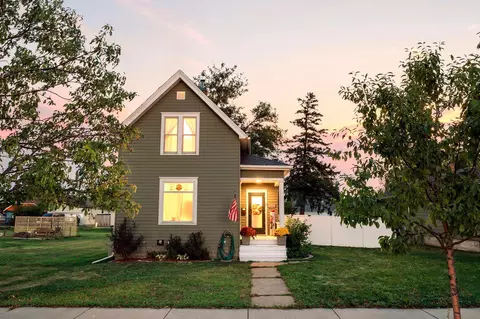 506 N 7th St, Lake City, MN 55041