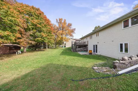 Exterior - 305 Wacker Dr, Glencoe, MN 55336 photo 3 of 6