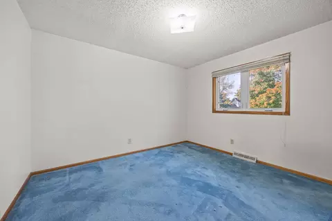 Bedroom - 305 Wacker Dr, Glencoe, MN 55336 photo 3 of 3