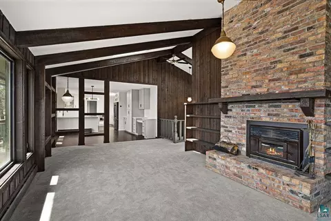 Living - 2207 Heather Ave, Duluth, MN 55803 photo 9 of 17