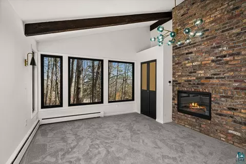 Living - 2207 Heather Ave, Duluth, MN 55803 photo 13 of 17