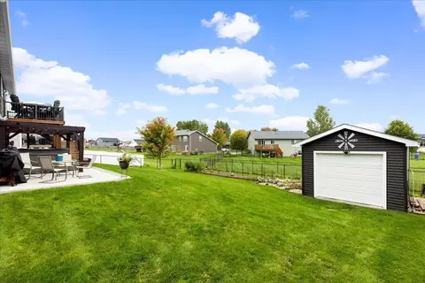 Exterior - 366 Bluebill St, Baldwin, WI 54002 photo 8 of 11