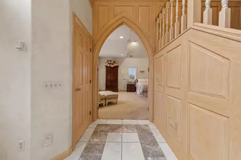 Entry Way - 1135 3rd St NE, Faribault, MN 55021 photo 5 of 9