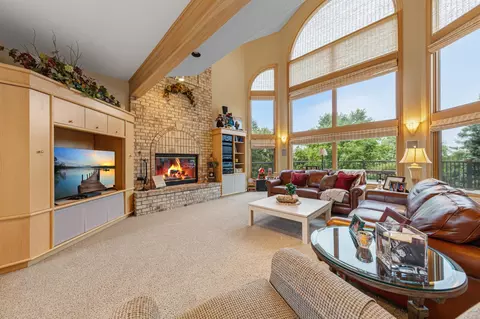 Living - 1135 3rd St NE, Faribault, MN 55021 photo 2 of 14