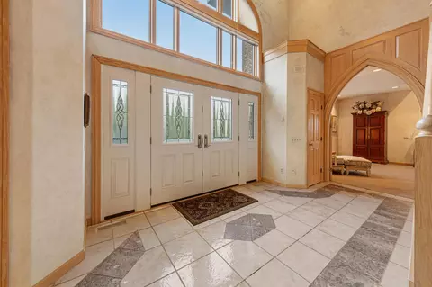 Entry Way - 1135 3rd St NE, Faribault, MN 55021 photo 4 of 9