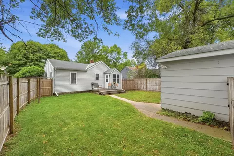 Exterior - 511 14th St SW, Willmar, MN 56201 photo 2 of 9