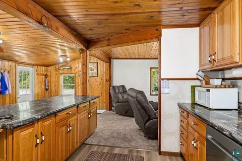 Kitchen - 5466 Jean Duluth Rd, Duluth, MN 55803 photo 2 of 2