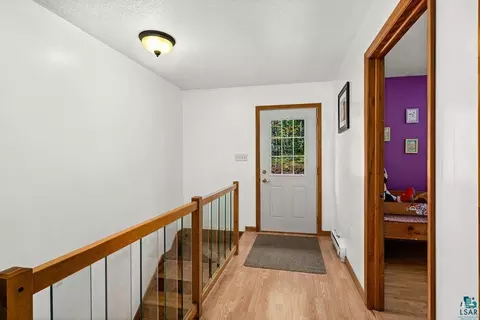 Entry Way - 5466 Jean Duluth Rd, Duluth, MN 55803 photo 1 of 2