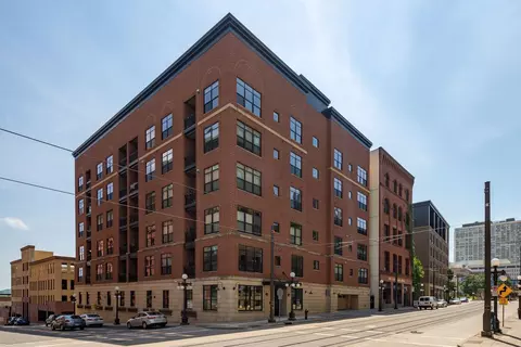 270 4th St E #307, Saint Paul, MN 55101