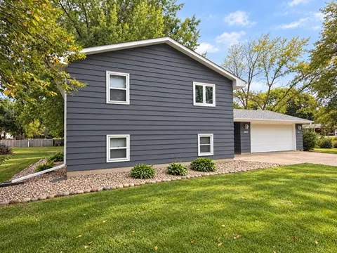1632 6th Ave N, Windom, MN 56101 photo 1