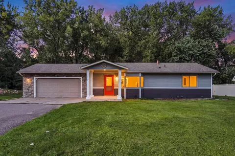 17155 Hershey Ct, Lakeville, MN 55044