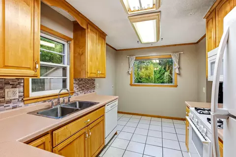 Kitchen - 11324 Quinn St NW, Coon Rapids, MN 55433 photo 1 of 4