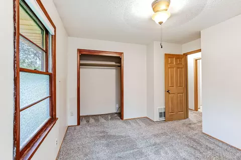 Bedroom - 11324 Quinn St NW, Coon Rapids, MN 55433 photo 4 of 6