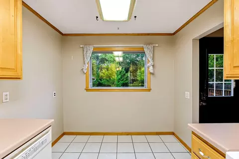 Kitchen - 11324 Quinn St NW, Coon Rapids, MN 55433 photo 4 of 4