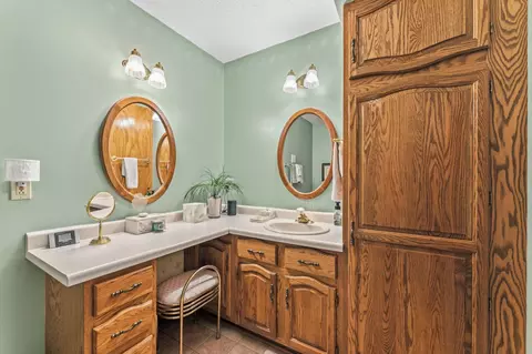 Bath - 101 Park Ln, Kenyon, MN 55946 photo 1 of 6