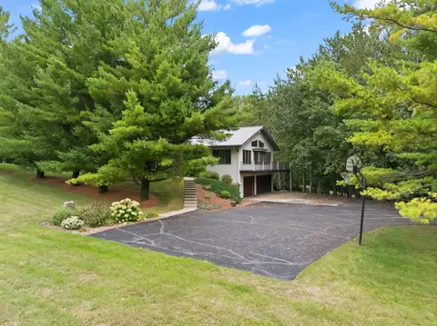 Exterior - 101 Park Ln, Kenyon, MN 55946 photo 6 of 11