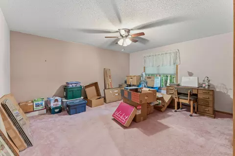 Bedroom - 101 Park Ln, Kenyon, MN 55946 photo 4 of 7