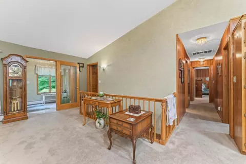 Entry Way - 101 Park Ln, Kenyon, MN 55946 photo 4 of 4