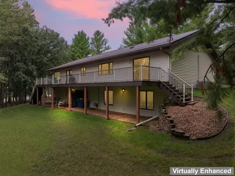 Exterior - 101 Park Ln, Kenyon, MN 55946 photo 5 of 11