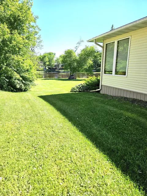 Exterior - 1217 Taft St E, Thief River Falls, MN 56701 photo 9 of 17