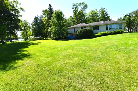 Exterior - 1217 Taft St E, Thief River Falls, MN 56701 photo 3 of 17