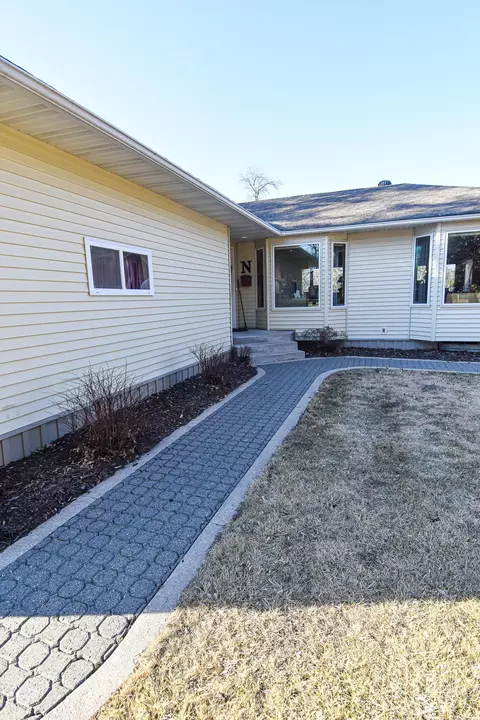 Exterior - 1217 Taft St E, Thief River Falls, MN 56701 photo 6 of 17