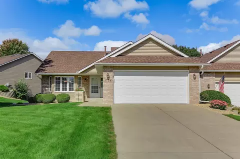 1724 Carleton Dr, Hastings, MN 55033