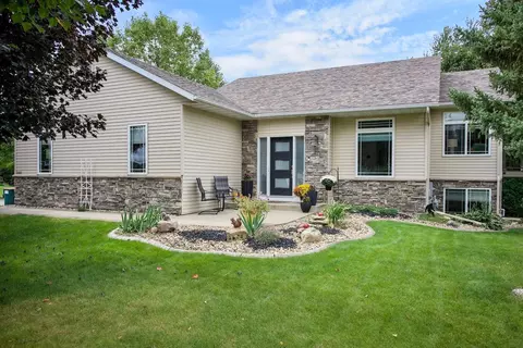 1981 29th St SE, Rochester, MN 55904