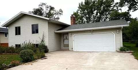 5316 Brookdale Dr N, Brooklyn Park, MN 55443