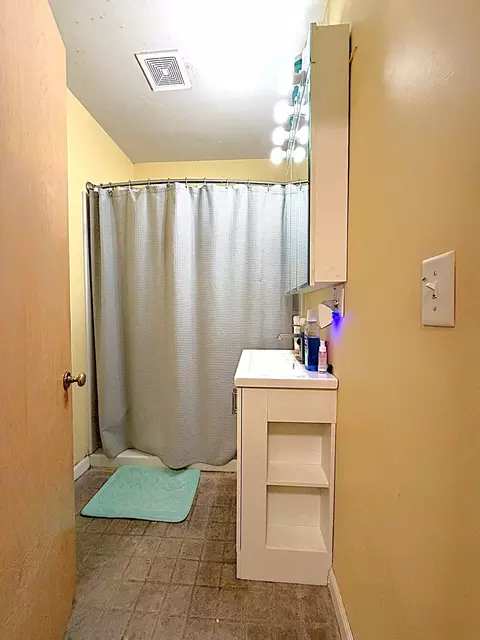 Bath - 65 1st St SE, Elgin, MN 55932 photo 1 of 1