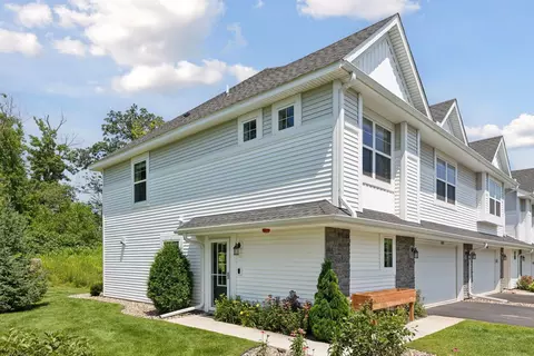 5840 Moonlight Way NE, Prior Lake, MN 55372