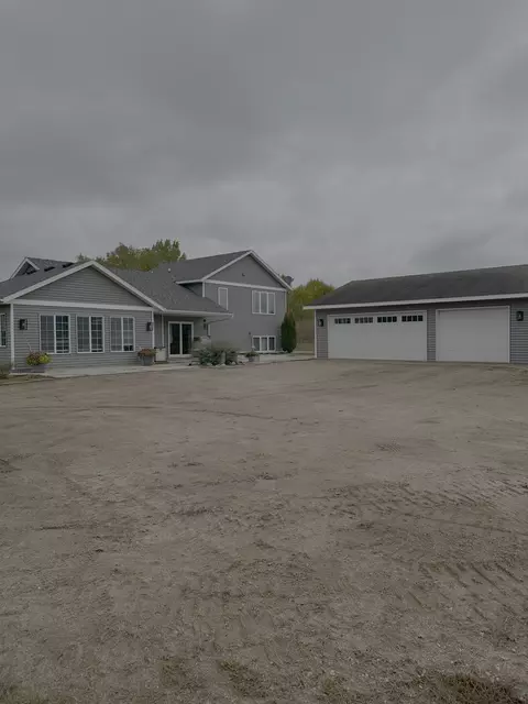 27441 160th St, Paynesville, MN 56362