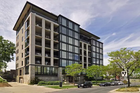 301 Kenwood Pkwy #302, Minneapolis, MN 55403