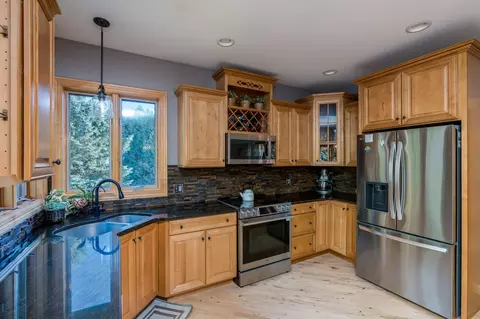 Kitchen - 44229 Willow Rd, Saint Peter, MN 56082 photo 2 of 2
