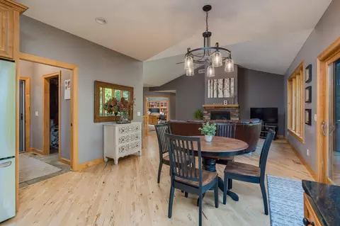 Dining - 44229 Willow Rd, Saint Peter, MN 56082 photo 2 of 2