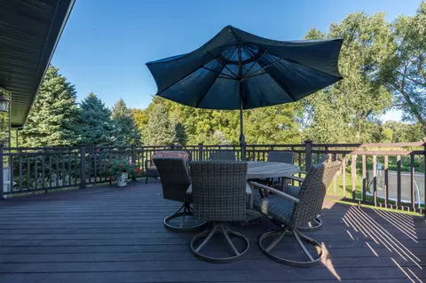 Exterior - 44229 Willow Rd, Saint Peter, MN 56082 photo 5 of 14