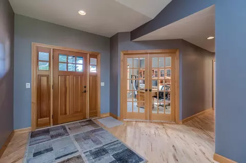 Entry Way - 44229 Willow Rd, Saint Peter, MN 56082 photo 1 of 3