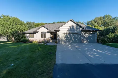 Exterior - 44229 Willow Rd, Saint Peter, MN 56082 photo 3 of 14