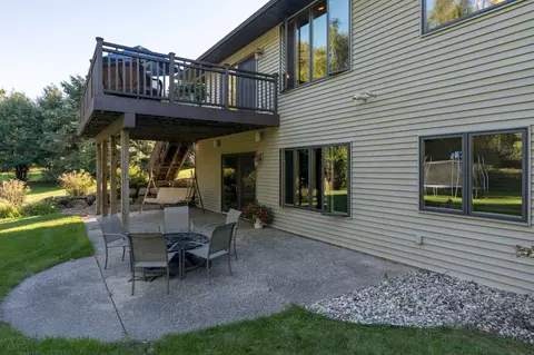 Exterior - 44229 Willow Rd, Saint Peter, MN 56082 photo 7 of 14