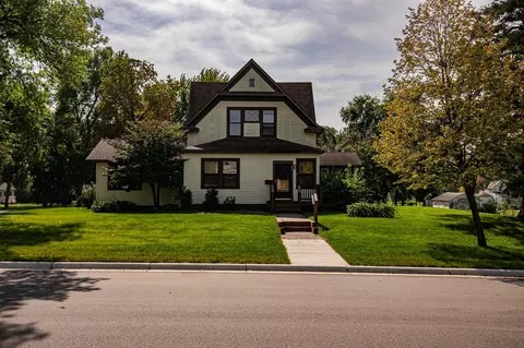 Exterior - 301 E Depue Ave, Olivia, MN 56277 photo 1 of 11