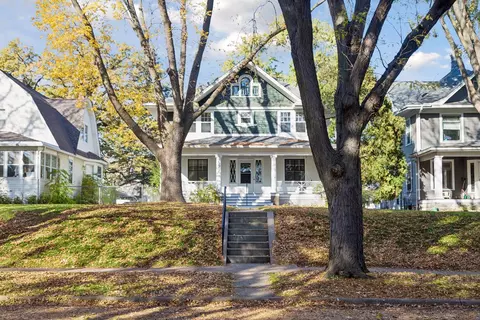 2073 Carroll Ave, Saint Paul, MN 55104