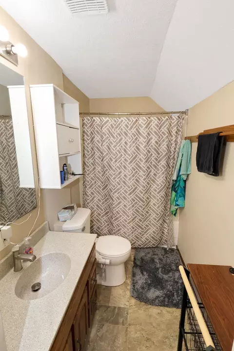 Bath - 705 14th Ave S, Saint Cloud, MN 56301 photo 1 of 2