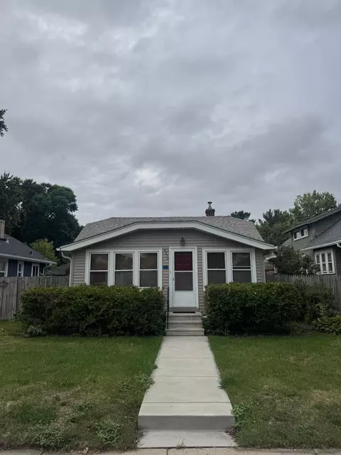 3332 36th Ave S, Minneapolis, MN 55406