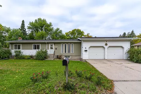 1313 Albert St, Crookston, MN 56716