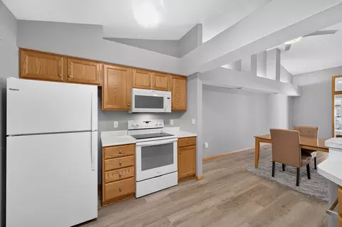 Kitchen - 9254 Prairieview Trl N, Champlin, MN 55316 photo 3 of 5
