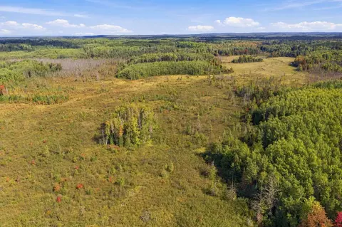 8991 Bennet Line Rd E, Hawthorne, WI 54849