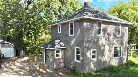 111 Haines Ave, Paynesville, MN 56362