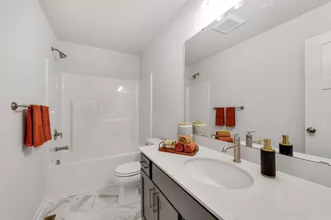 Bath - 1672 Langston Ave NE, Saint Michael, MN 55376 photo 6 of 6