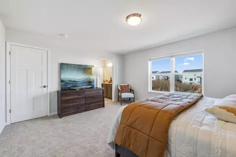 Bedroom - 1672 Langston Ave NE, Saint Michael, MN 55376 photo 1 of 8