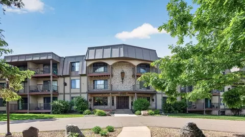 2200 Nevada Ave S #210, Saint Louis Park, MN 55426